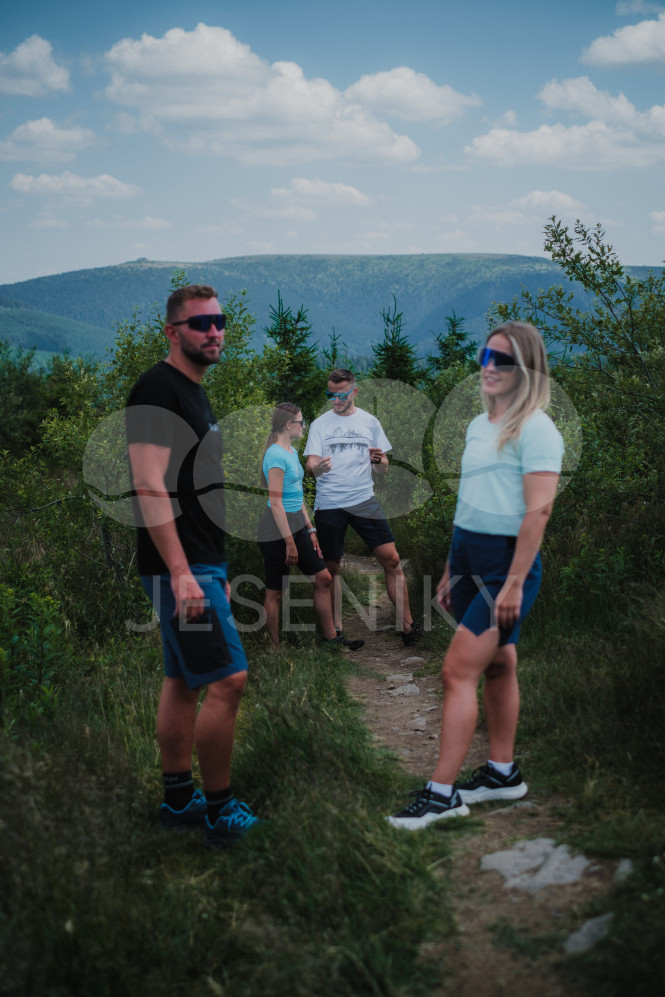 Pózující skupinka