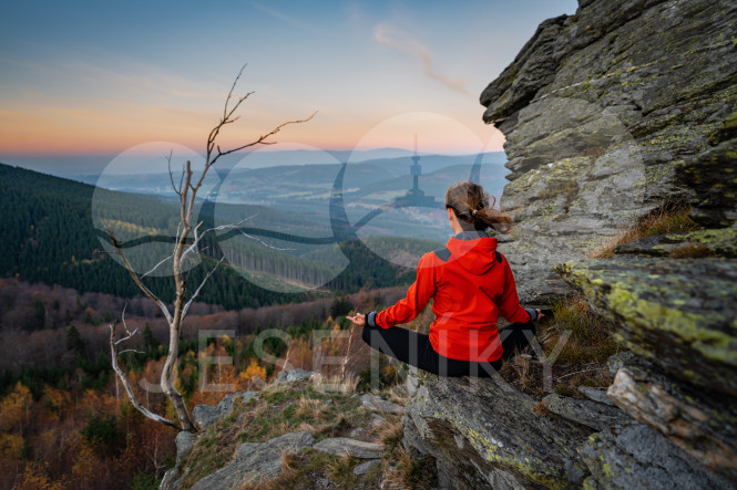 Meditace na Obřích skalách