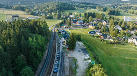 Vlaková stanice Ostružná