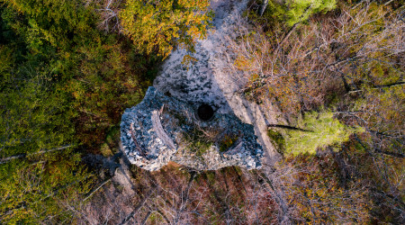 Zřícenina hradu Kaltenštejn z dronu